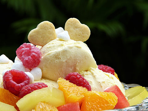 Sommer und Eis genießen in der Erfurter Altstadt.